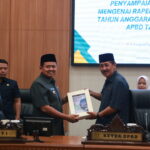 Pemkab Sumedang Serahkan Raperda APBD 2027 dan Perubahan APBD 2026 ke DPRD